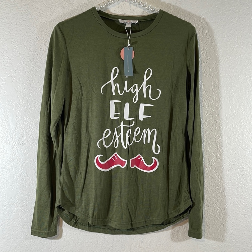 Bailey’s Blossoms “High Elf Esteem” Long Sleeve Size Small NEW